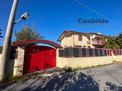 Casa Bi/Trifamiliare in Residenziale