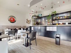 Negozio/Locale commerciale in Commerciale