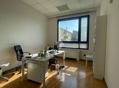 Ufficio in Commerciale