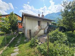 Casa Bi/Trifamiliare in Residenziale