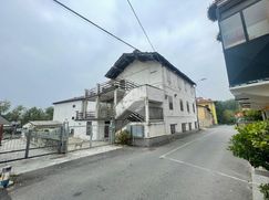 Casa Bi/Trifamiliare in Residenziale