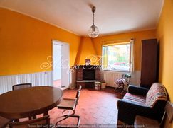 Casa Bi/Trifamiliare in Residenziale