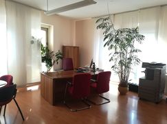Ufficio in Commerciale