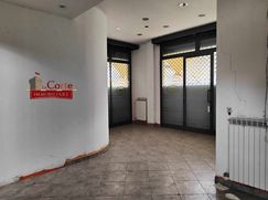 Negozio/Locale commerciale in Commerciale