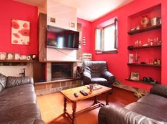 Casa Bi/Trifamiliare in Residenziale