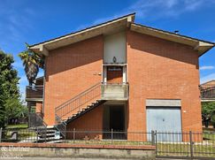 Casa Bi/Trifamiliare in Residenziale