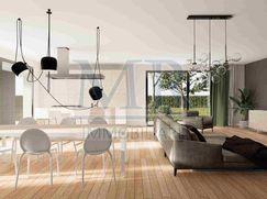 Casa Bi/Trifamiliare in Residenziale