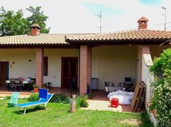 Casa Bi/Trifamiliare in Residenziale