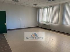 Ufficio in Commerciale