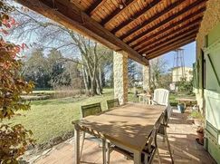 Casa Bi/Trifamiliare in Residenziale