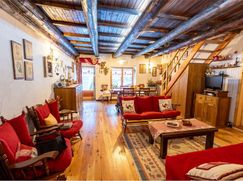 Casa Bi/Trifamiliare in Residenziale