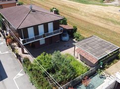 Casa Bi/Trifamiliare in Residenziale