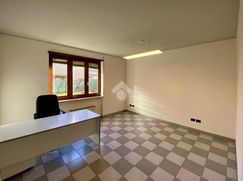 Ufficio in Commerciale