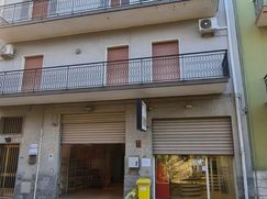 Negozio/Locale commerciale in Commerciale