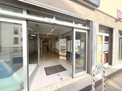 Negozio/Locale commerciale in Commerciale