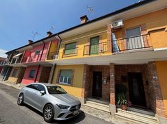 Casa Bi/Trifamiliare in Residenziale