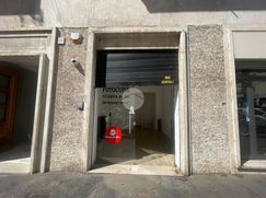 Negozio/Locale commerciale in Commerciale
