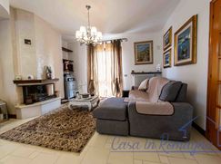 Casa Bi/Trifamiliare in Residenziale