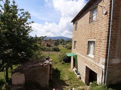 Casa Bi/Trifamiliare in Residenziale