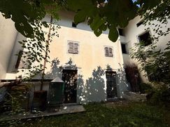 Casa Bi/Trifamiliare in Residenziale