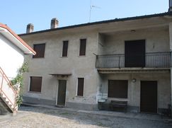 Casa Bi/Trifamiliare in Residenziale