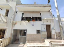 Casa Bi/Trifamiliare in Residenziale