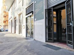 Negozio/Locale commerciale in Commerciale