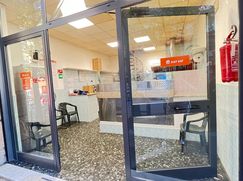 Attività/Licenza (con o senza mura) in Commerciale