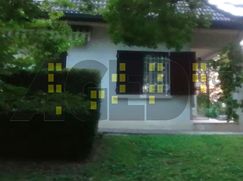 Casa Bi/Trifamiliare in Residenziale