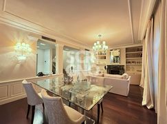Casa Bi/Trifamiliare in Residenziale
