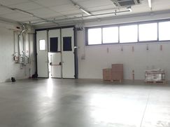 Negozio/Locale commerciale in Commerciale