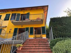 Casa Bi/Trifamiliare in Residenziale