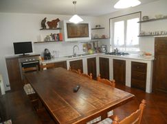Casa Bi/Trifamiliare in Residenziale