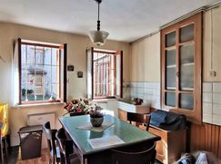 Casa Bi/Trifamiliare in Residenziale