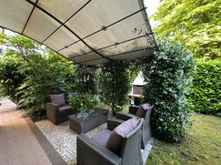 Casa Bi/Trifamiliare in Residenziale