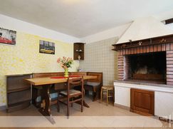 Casa Bi/Trifamiliare in Residenziale