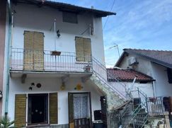 Casa Bi/Trifamiliare in Residenziale