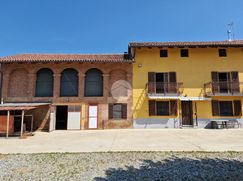 Casa Bi/Trifamiliare in Residenziale