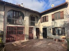 Casa Bi/Trifamiliare in Residenziale