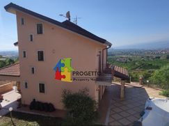 Villa in Residenziale