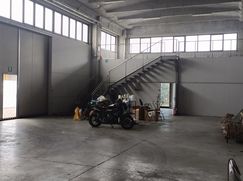 Capannone in Commerciale