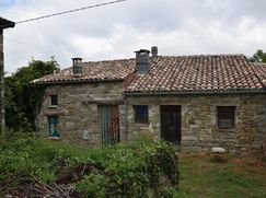 Casa Bi/Trifamiliare in Residenziale