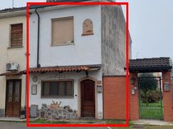 Casa Bi/Trifamiliare in Residenziale