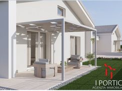 Casa Bi/Trifamiliare in Residenziale