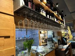 Attività/Licenza (con o senza mura) in Commerciale