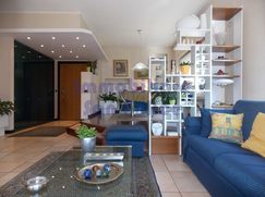 Casa Bi/Trifamiliare in Residenziale