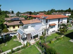 Casa Bi/Trifamiliare in Residenziale