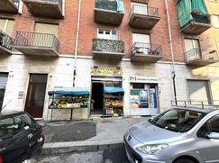 Negozio/Locale commerciale in Commerciale