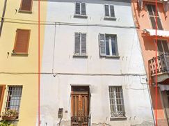 Casa Bi/Trifamiliare in Residenziale