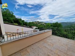 Casa Bi/Trifamiliare in Residenziale